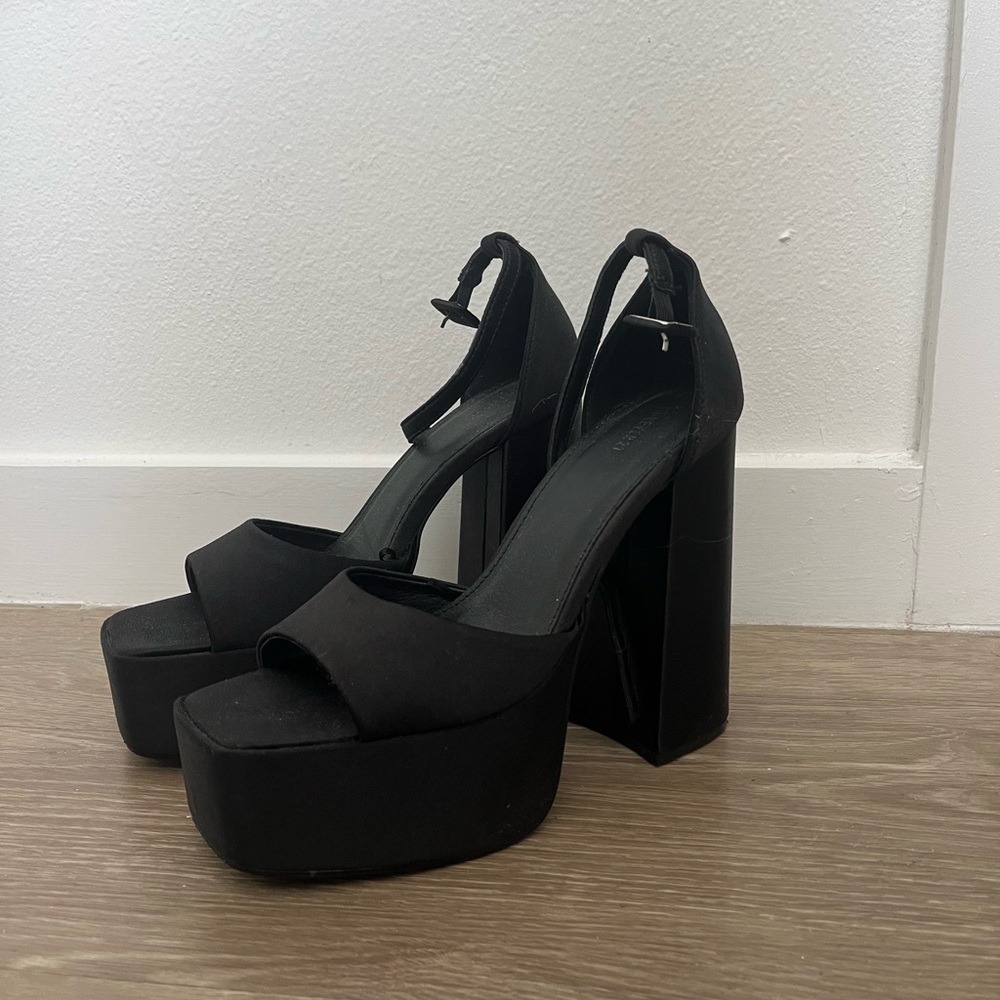 size 8 platform heels